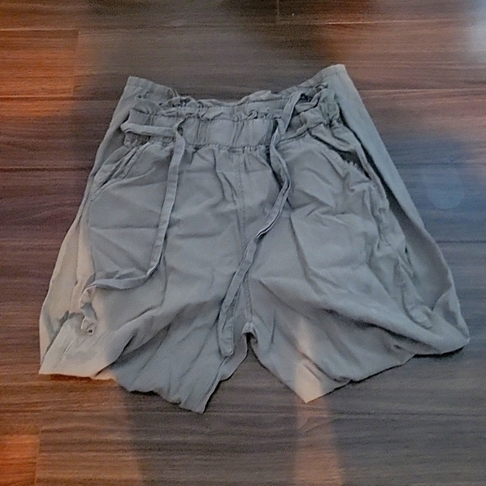 Flowing baggy pants